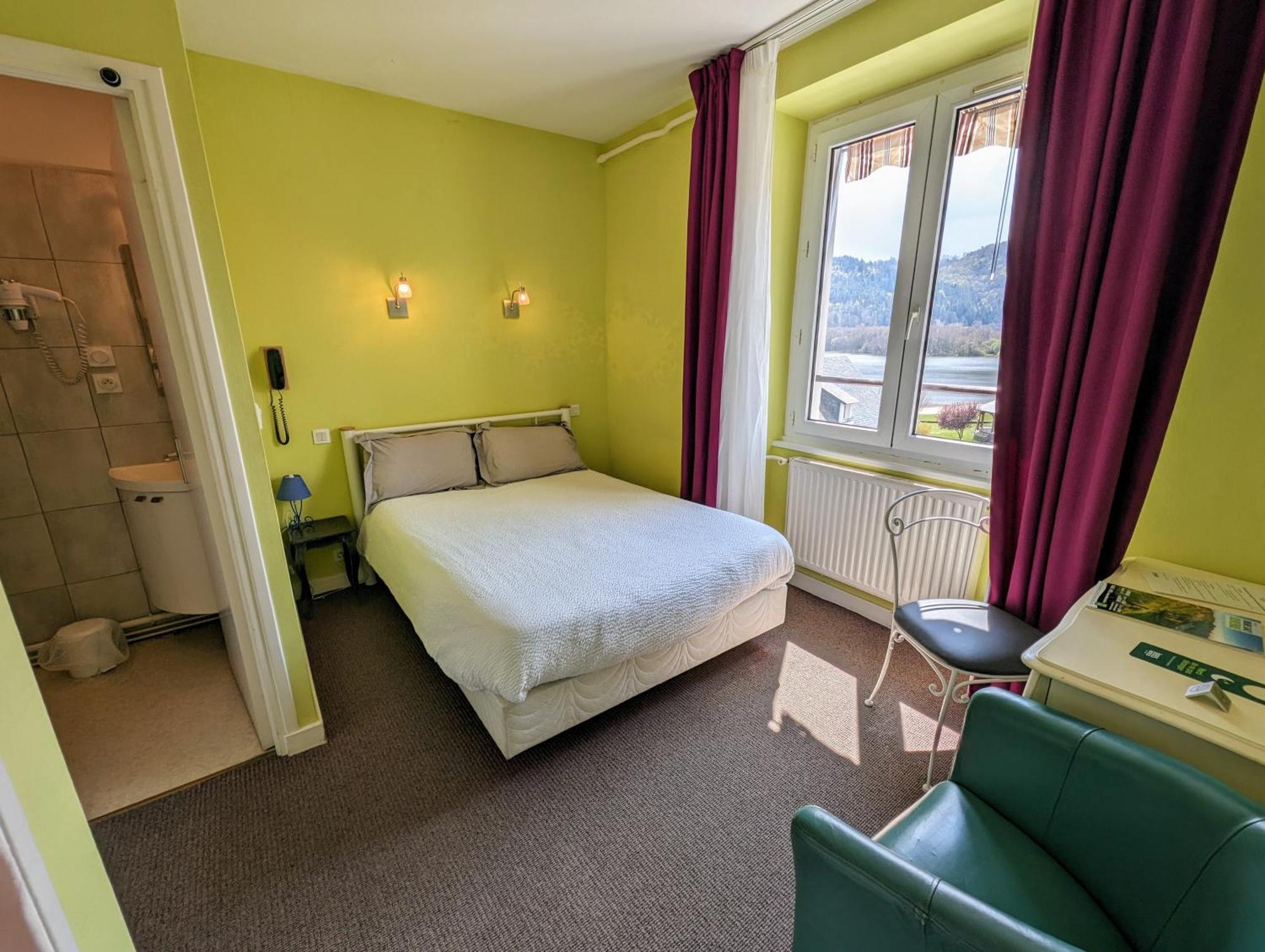 Logis Hotel Le Beau Site 샹봉 쉬르 라크 외부 사진