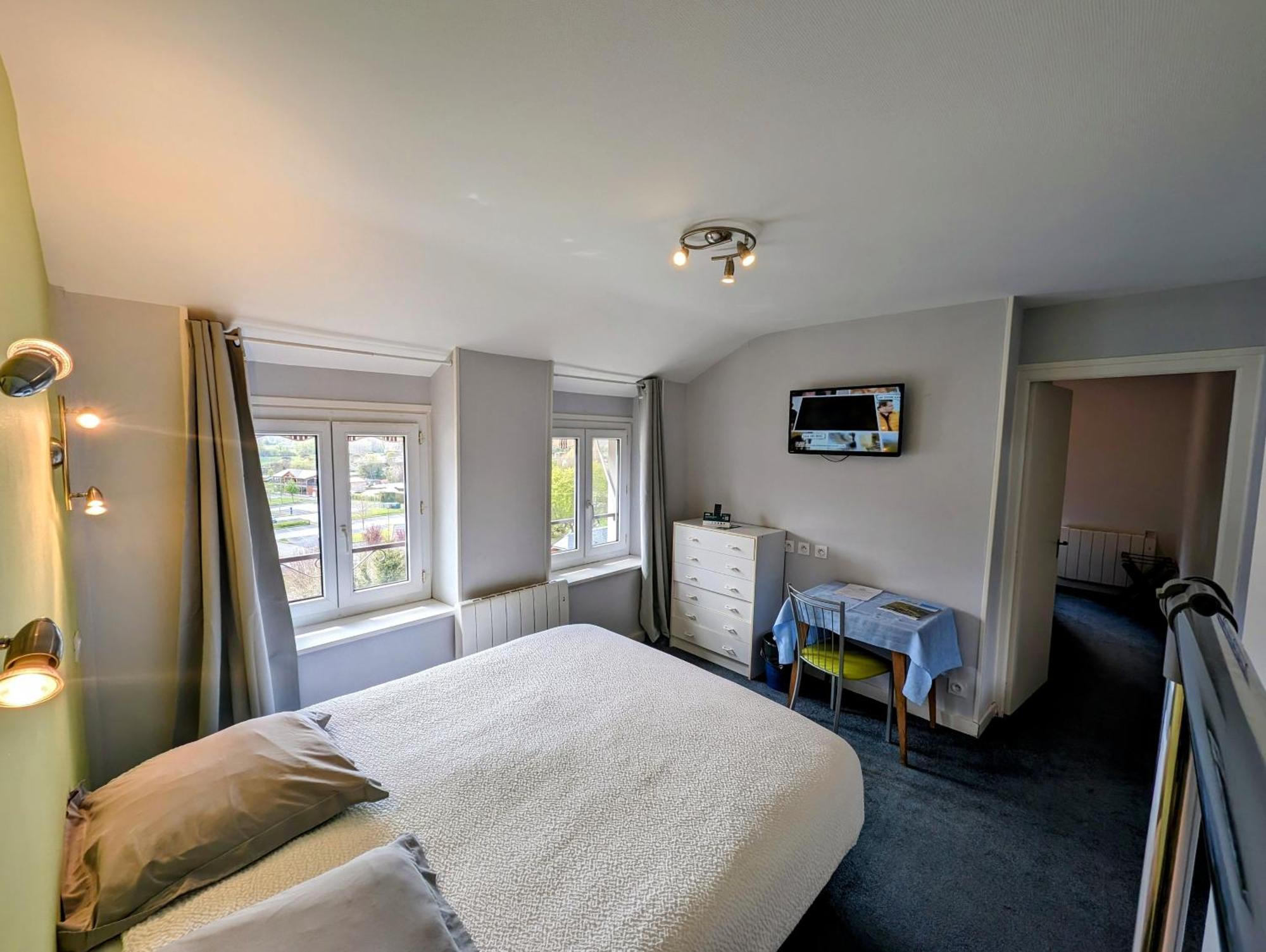 Logis Hotel Le Beau Site 샹봉 쉬르 라크 외부 사진