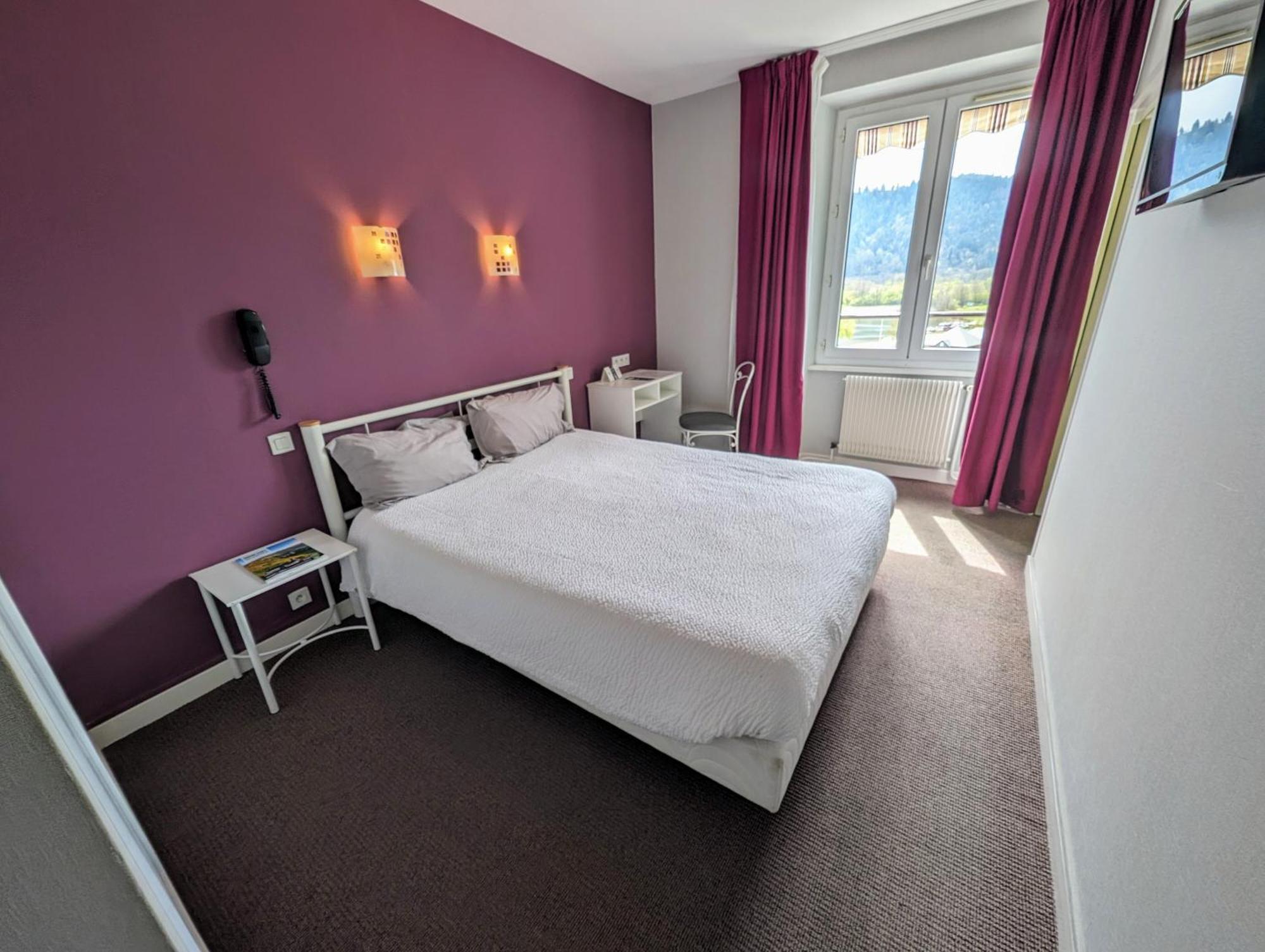 Logis Hotel Le Beau Site 샹봉 쉬르 라크 외부 사진