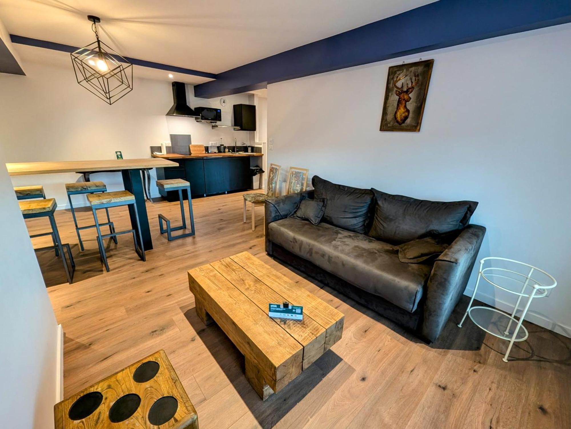 Logis Hotel Le Beau Site 샹봉 쉬르 라크 외부 사진